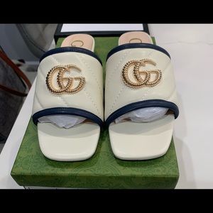 Guci sandal